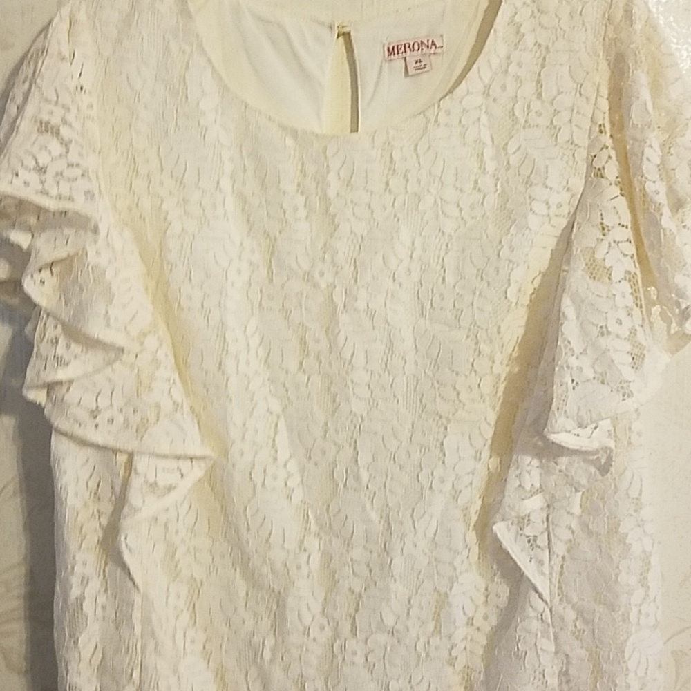 Lace top - Picture 3 of 4